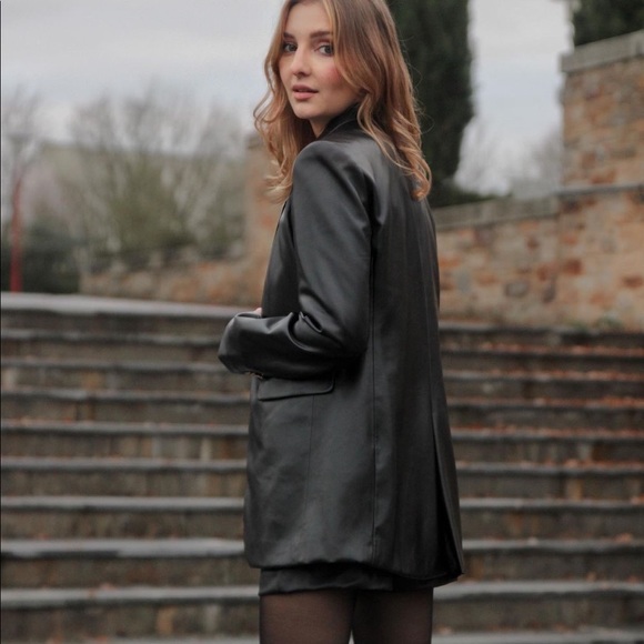 Zara faux leather blazer blogger’s fav size Large - Picture 7 of 16